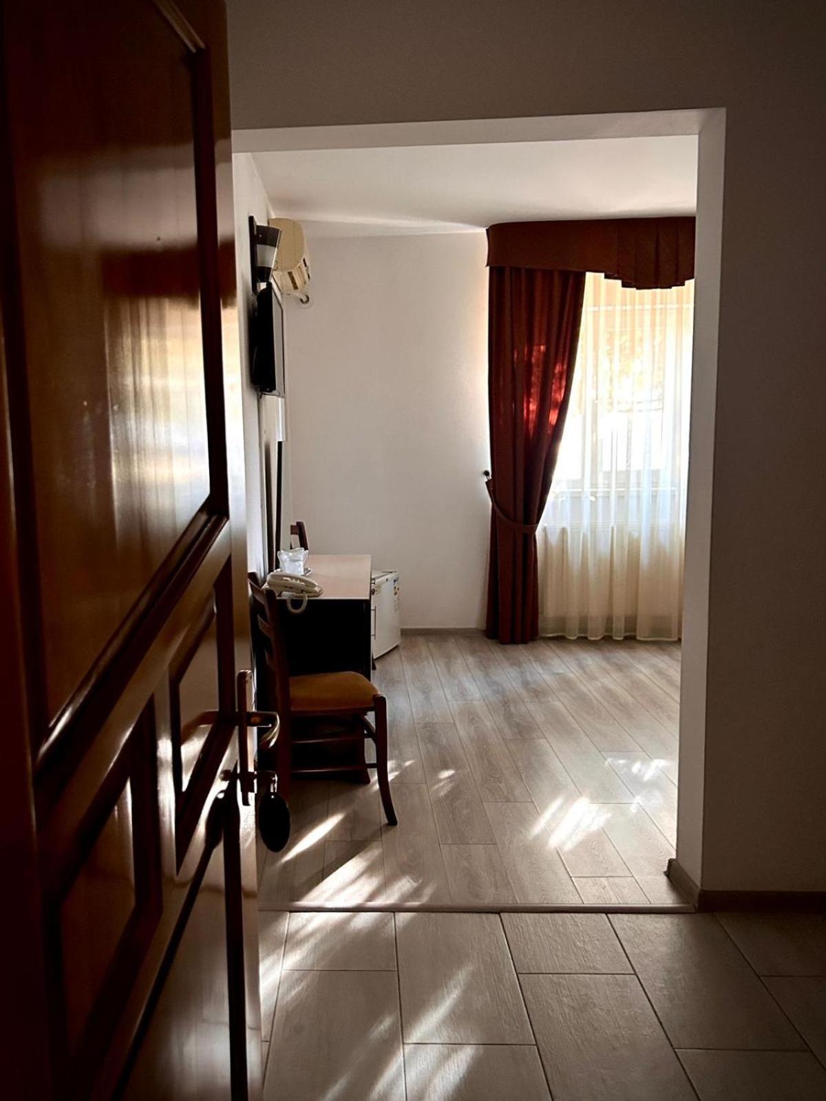 Hotel Levisticum 巴克乌 外观 照片